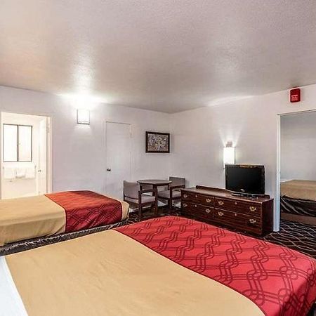 Econo Lodge University Tucson Eksteriør billede